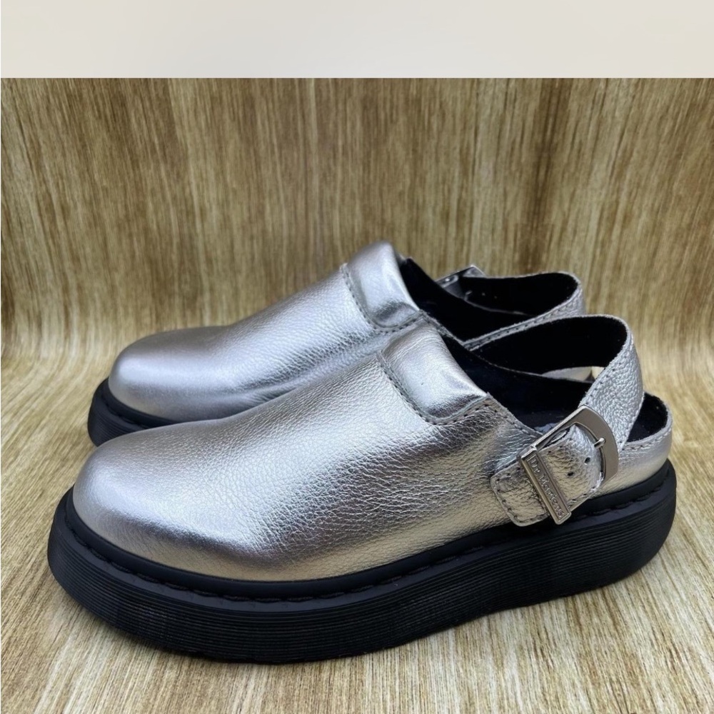 BNWOT Rare and Sold Out!!-Silver Leather Slip-On Clogs - Picture 4 of 5